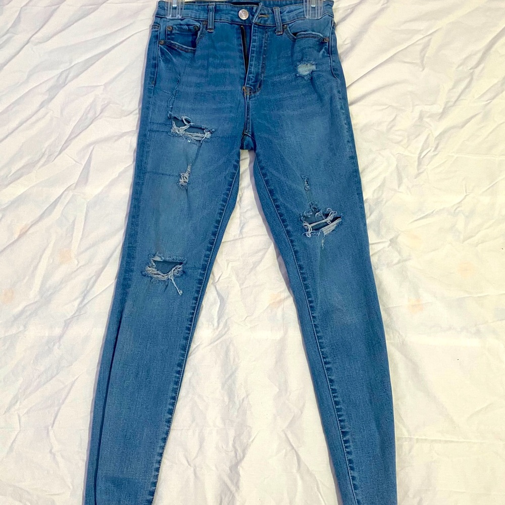 Aero size 0 ripped jeans high rise